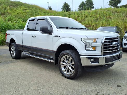 Used 2015 Ford F150 XLT w/ Equipment Group 302A Luxury AWD/4WD image 1