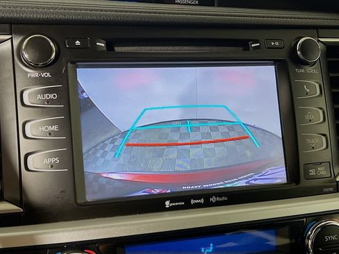 Certified 2019 Toyota Highlander SE AWD/4WD image 12