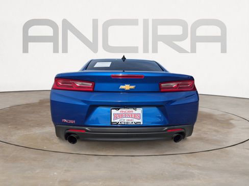 Used 2018 Chevrolet Camaro LT w/ Technology Package RWD image 9