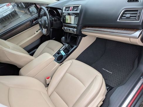Used 2017 Subaru Outback 2.5i Limited image 21