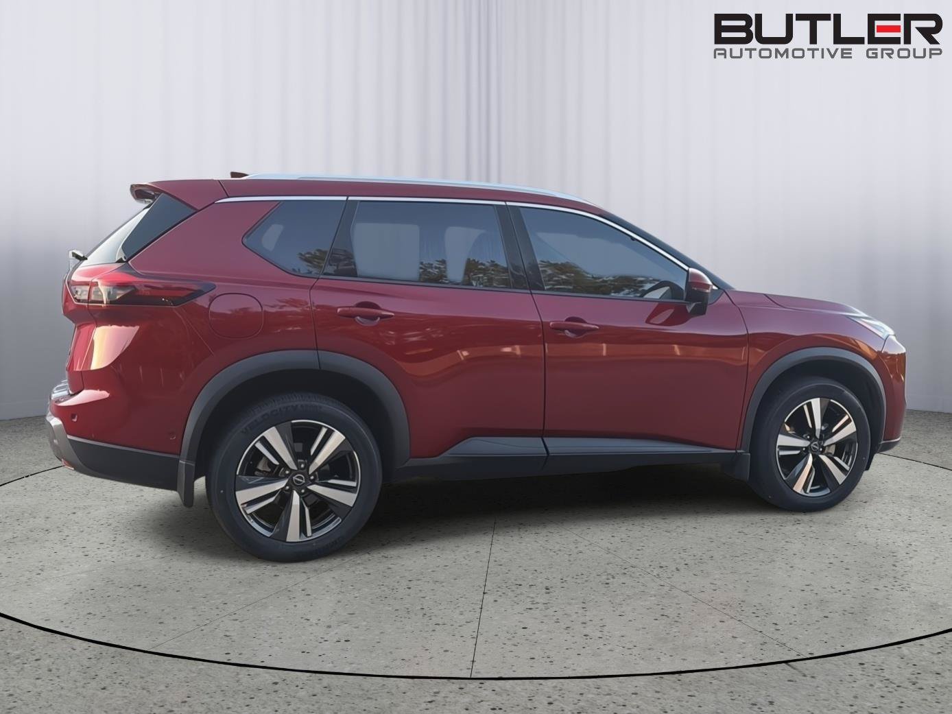 Used 2024 Nissan Rogue SL w/ SL Premium Package FWD image 7