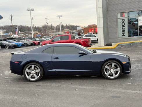 Used 2010 Chevrolet Camaro SS w/ RS Package image 2