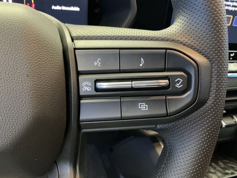 New 2026 Chevrolet Colorado Trail Boss AWD/4WD image 15