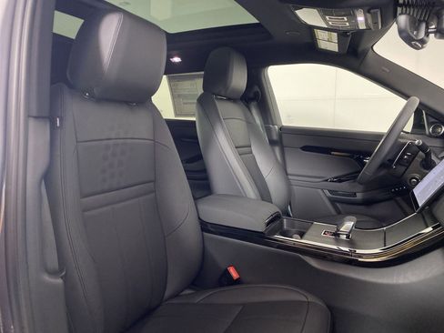Used 2026 Land Rover Range Rover Evoque S image 18