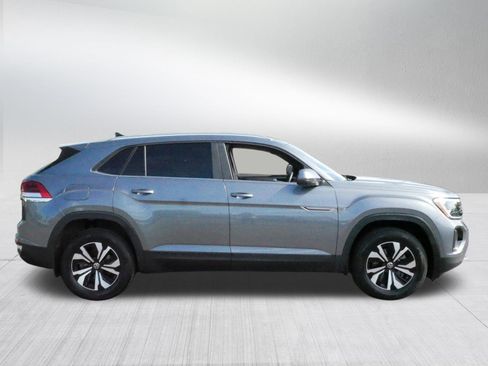 Certified 2024 Volkswagen Atlas Cross Sport SE AWD/4WD image 8