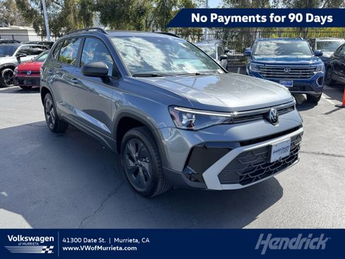 Used 2025 Volkswagen Taos S FWD image 1