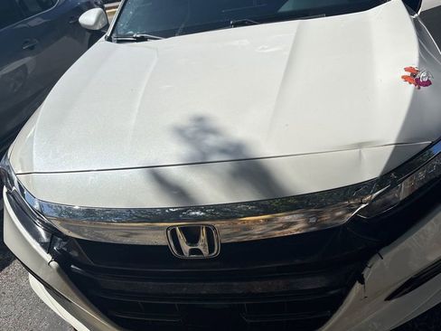 Used 2018 Honda Accord EX image 3