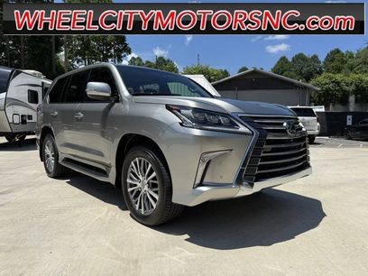 Used 2019 Lexus LX 570 4WD w/ Luxury Package