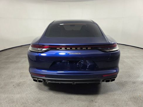 Used 2022 Porsche Panamera RWD image 5