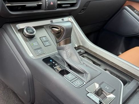 Used 2026 Lexus GX 550 w/ Cold Area Package AWD/4WD image 23