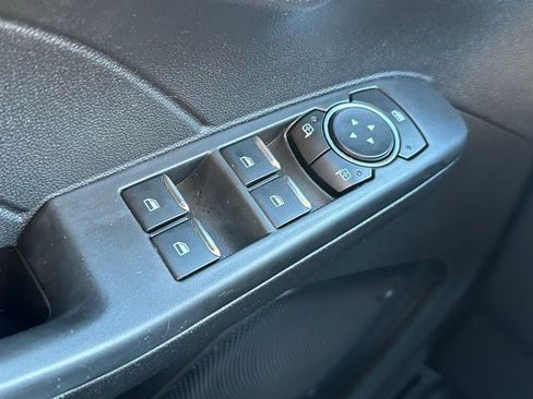 Used 2025 Ford Escape ST-Line w/ Equipment Group 301A image 17