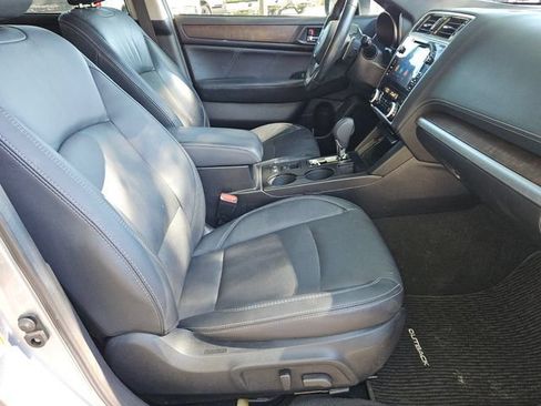 Used 2019 Subaru Outback 2.5i Limited AWD/4WD image 15