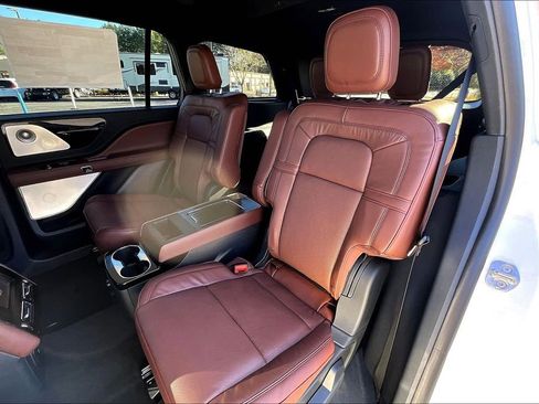New 2026 Lincoln Aviator Reserve image 10