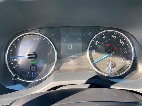 Used 2022 Toyota RAV4 SE image 25