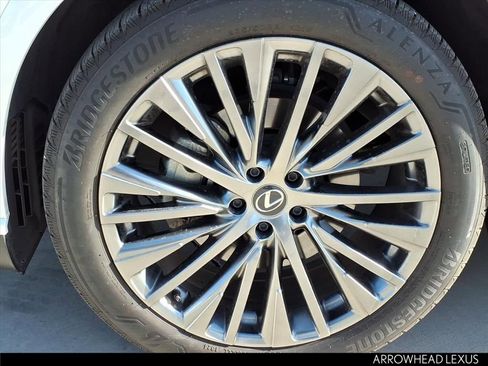 Used 2024 Lexus RX 450h 450h+ Luxury image 9