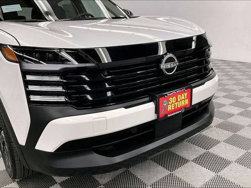 New 2026 Nissan Kicks SV w/ Cold Weather Package AWD/4WD image 16