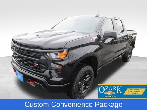 New 2026 Chevrolet Silverado 1500 Custom Trail Boss AWD/4WD image 1