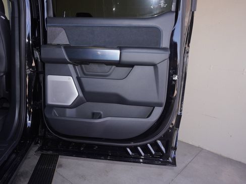 Used 2025 Ford F450 Platinum image 45