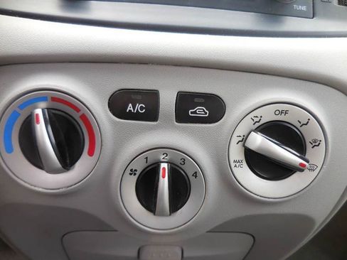 Used 2006 Hyundai Accent GLS image 10