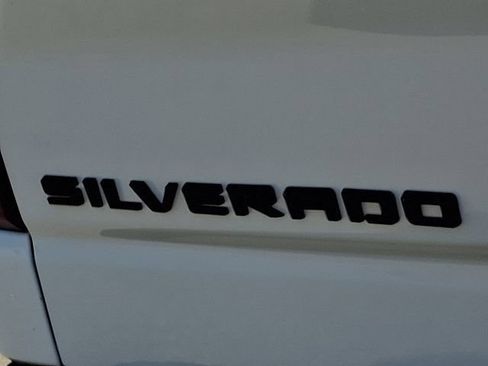 Used 2023 Chevrolet Silverado 1500 LT Trail Boss AWD/4WD image 40