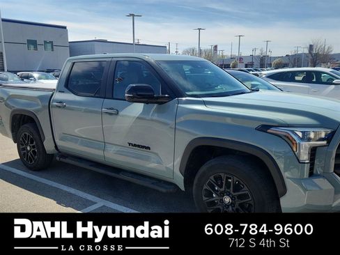 Used 2025 Toyota Tundra Limited AWD/4WD image 1