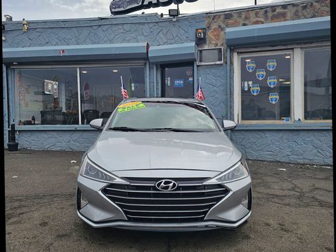 Used 2020 Hyundai Elantra Value Edition w/ Cargo Package (C1) image 1