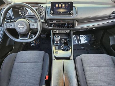 Used 2023 Nissan Rogue SV image 16