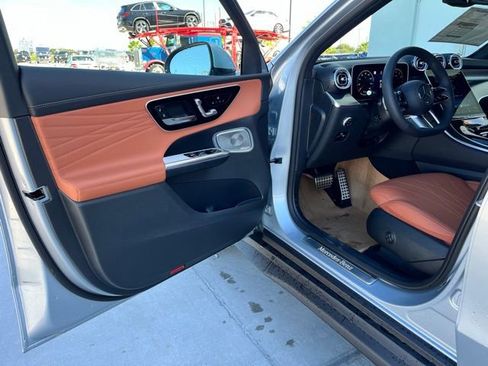 New 2026 Mercedes-Benz GLC 300 4MATIC image 14