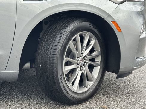 Used 2024 Buick Enclave Avenir w/ Avenir Technology Package image 12