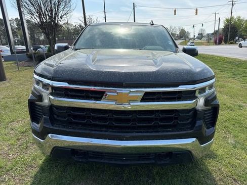 Used 2023 Chevrolet Silverado 1500 LT w/ Z71 Off-Road Package image 2