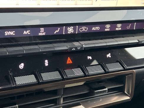 New 2025 GMC Hummer EV 2X image 17