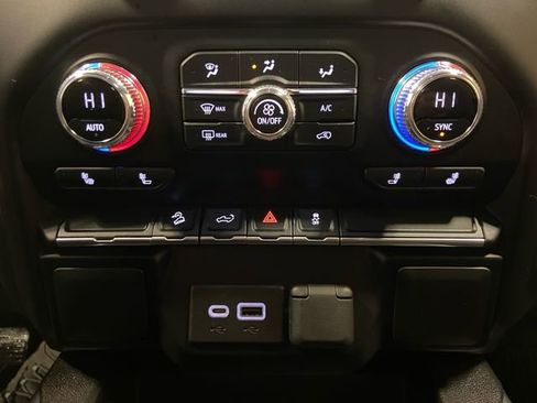 Used 2022 GMC Sierra 1500 Elevation w/ X31 Off-Road Package image 21