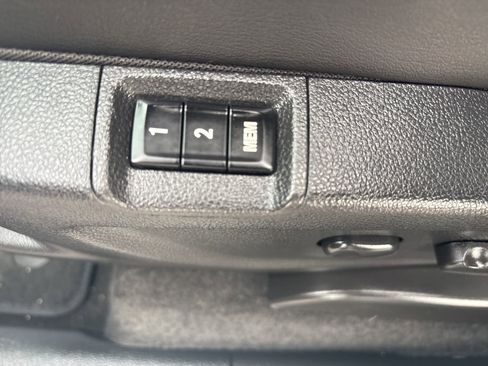 Used 2017 Buick Encore Essence AWD/4WD image 22