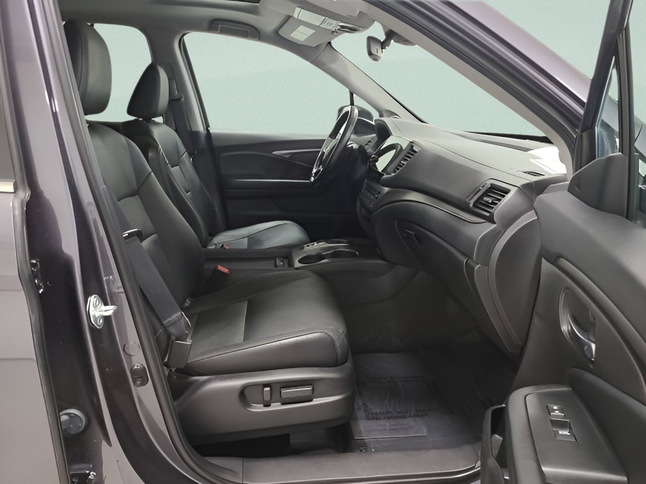 Used 2021 Honda Pilot Special Edition image 13
