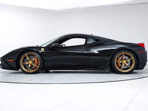 Certified 2015 Ferrari 458 Speciale Coupe image 4