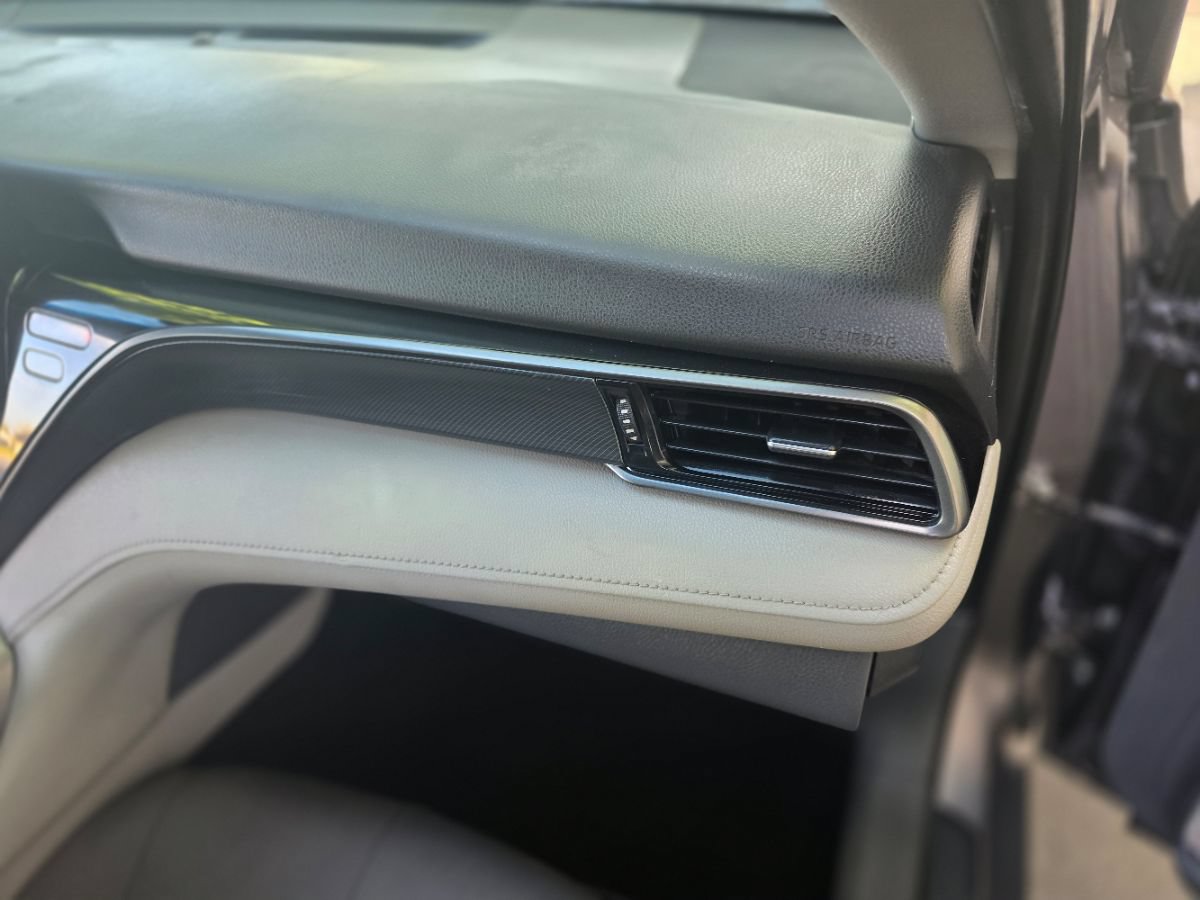 Used 2021 Toyota Camry LE w/ Carpet Mat Package (TMS) FWD image 20