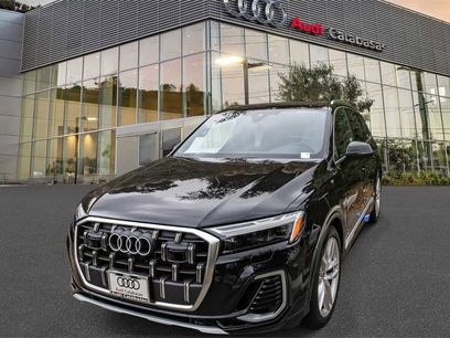 New 2025 Audi Q7 3.0T Premium Plus