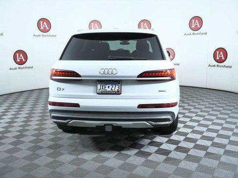 Used 2023 Audi Q7 2.0T Premium w/ Convenience Package AWD/4WD image 7