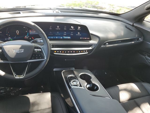 Certified 2024 Cadillac Lyriq Luxury RWD image 19