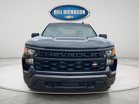 Used 2022 Chevrolet Silverado 1500 Custom image 2