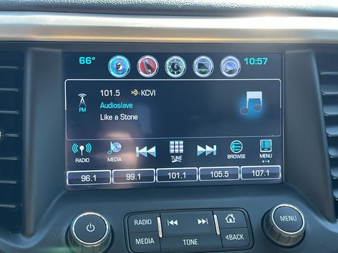 Used 2017 GMC Acadia Denali w/ Technology Package AWD/4WD image 19