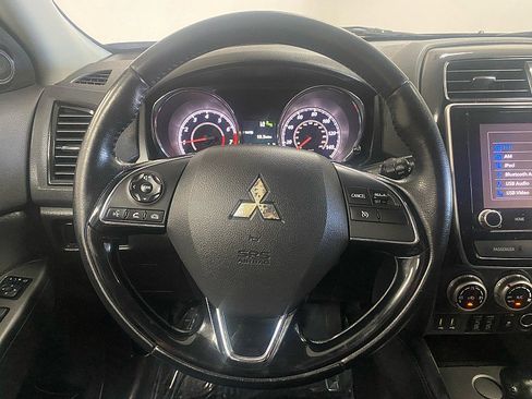Used 2021 Mitsubishi Outlander Sport SE image 17