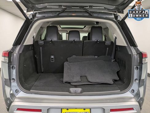 Used 2025 Nissan Pathfinder SL w/ SL Premium Package image 24