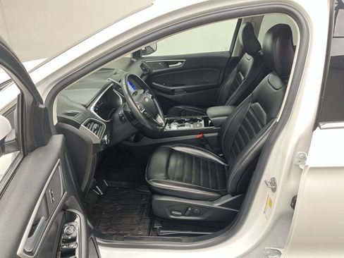 Used 2020 Ford Edge SEL w/ Convenience Package image 3