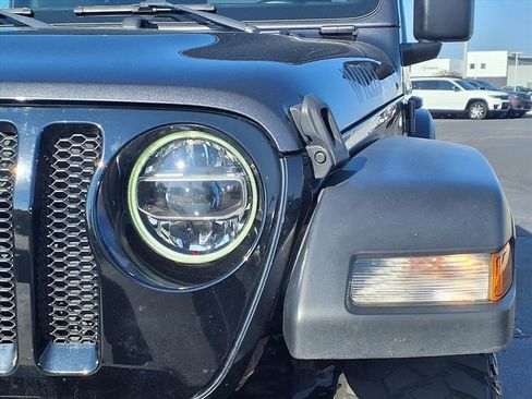 Certified 2022 Jeep Wrangler Willys image 21