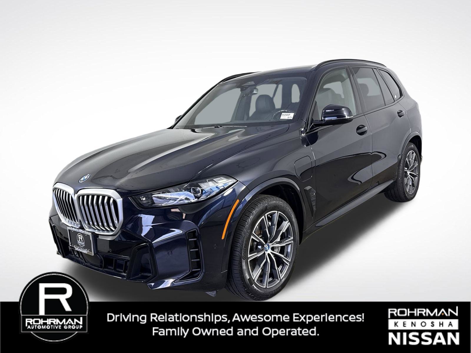 Used 2024 BMW X5 xDrive50e w/ M Sport Package AWD/4WD image 2