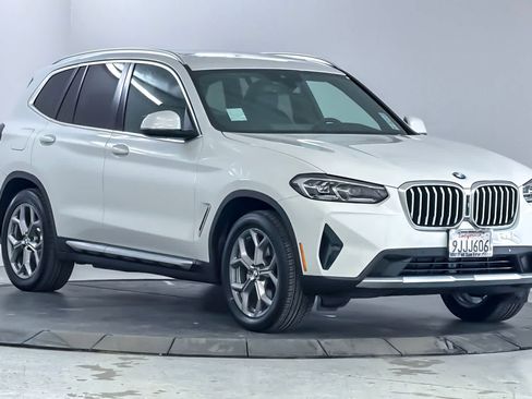 Used 2024 BMW X3 xDrive30i w/ Premium Package AWD/4WD image 9