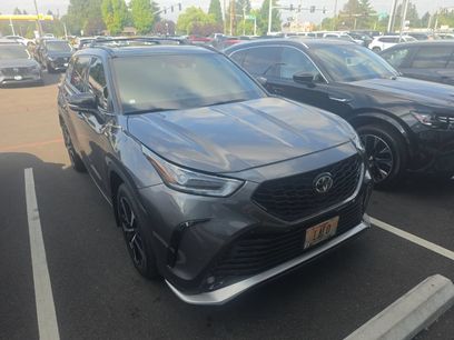Used 2021 Toyota Highlander XSE