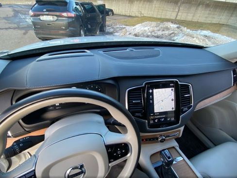 Used 2019 Volvo XC90 T6 Inscription w/ Luxury Package image 14
