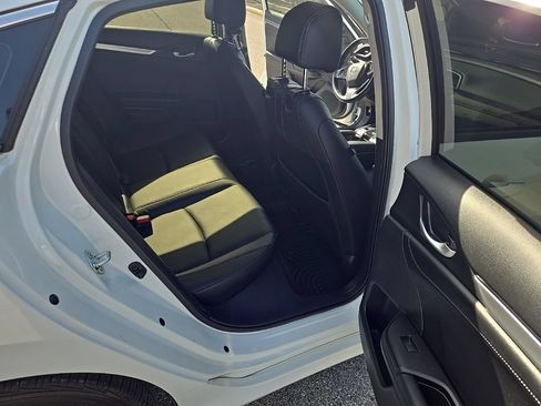 Used 2018 Honda Civic EX-L image 19